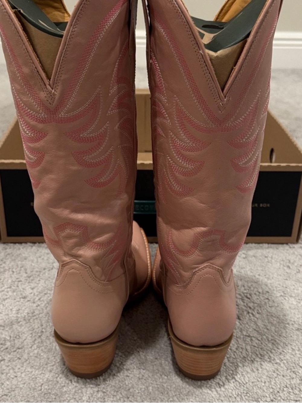 Tecovas Annie Misty Rose Pink Leather Boots - Picture 3 of 9